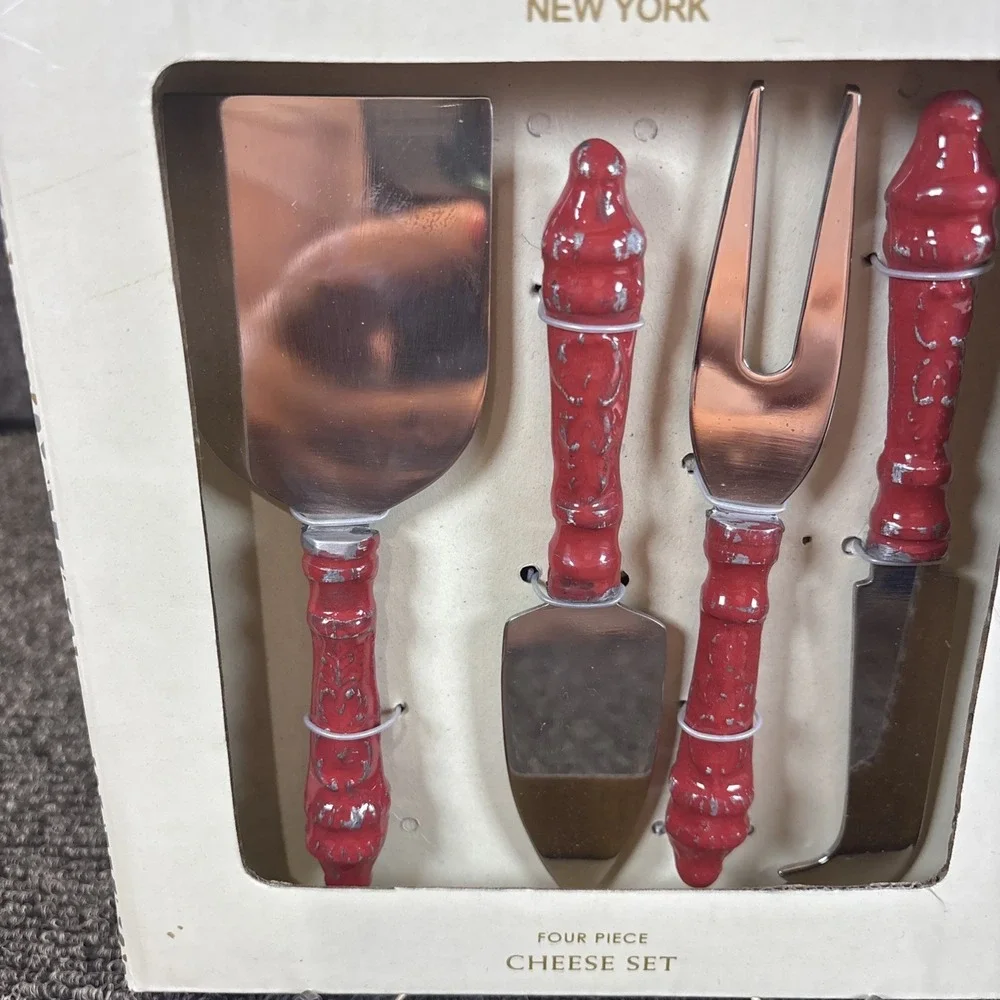 Cynthia Rowley~New York~Four Piece Cheese Set~NIB